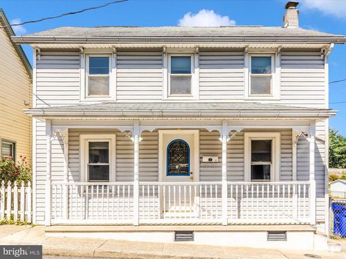 17 East St, THURMONT, MD, 21788-2002 | Card Image