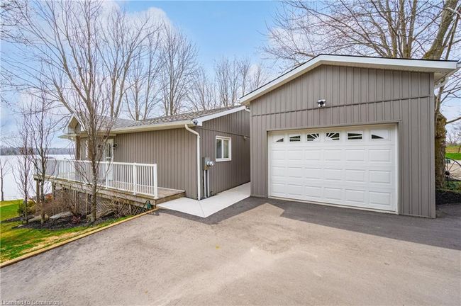 513 Five Road, House other with 2 bedrooms, 3 bathrooms and 7 parking in Mapleton ON | Image 29