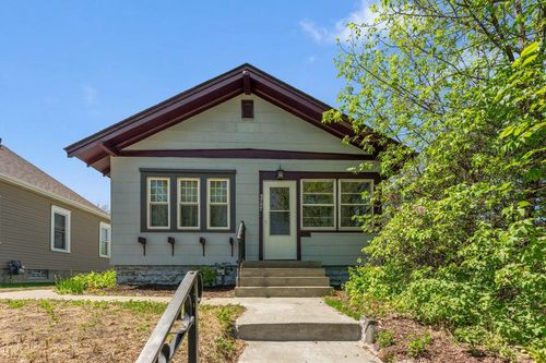 3757 Dupont Ave N, Minneapolis, MN, 55412-2052 | Card Image