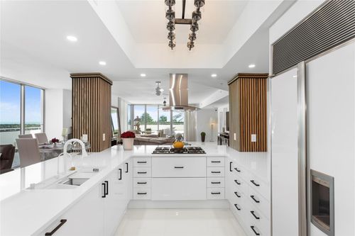 apt-402-3535 S Ocean Dr, Hollywood, FL, 33019-4200 | Card Image
