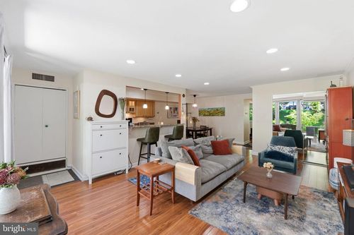b-2-7541 Spring Lake Dr, BETHESDA, MD, 20817-6513 | Card Image