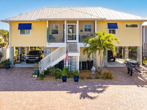 24536 Dolphin St, BONITA SPRINGS, FL, 34134-7103 | Card Image