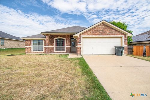 305 Hedy Dr, Killeen, TX, 76542-5572 | Card Image