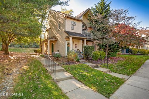 1-1301 Commons At Kingswood Dr, East Brunswick, NJ, 08816-5220 | Card Image