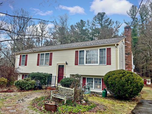 191 Summer St, Rockland, MA, 02370-2707 | Card Image