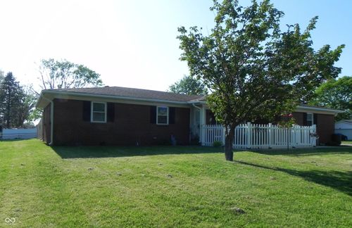 2630 Wedgewood Dr, Columbus, IN, 47203-3338 | Card Image