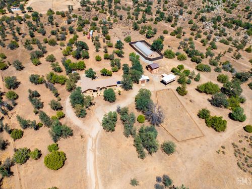 19211 Walker Basin Rd, Caliente, CA, 93518-3002 | Card Image