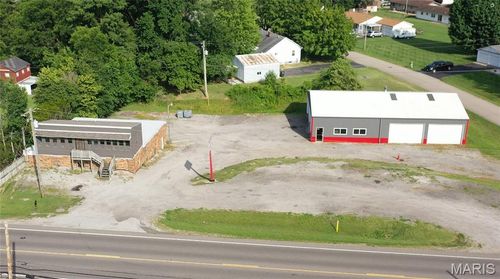 2404 State St, Chester, IL, 62233-1146 | Card Image
