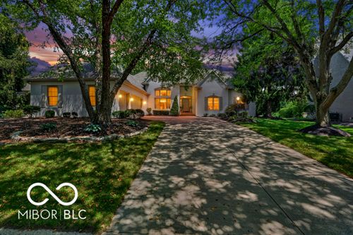 10504 Chestnut Hill Cir, Fishers, IN, 46037-9429 | Card Image