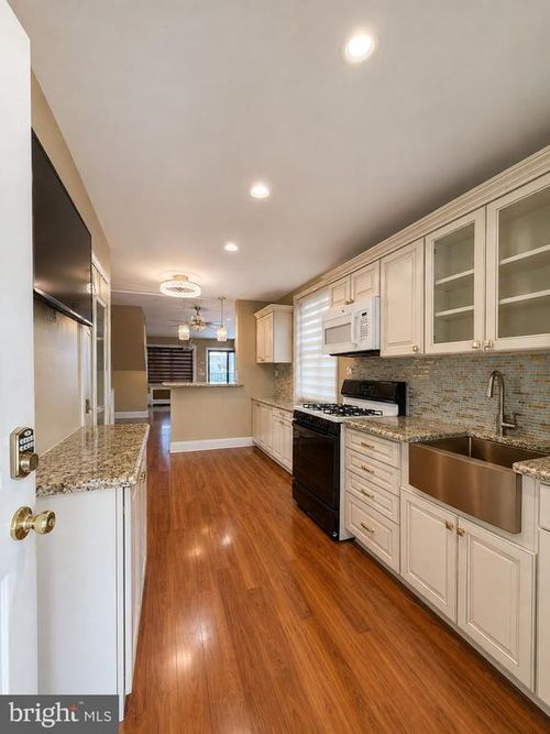 204 W Clapier St, PHILADELPHIA, PA, 19144-4102 | Card Image