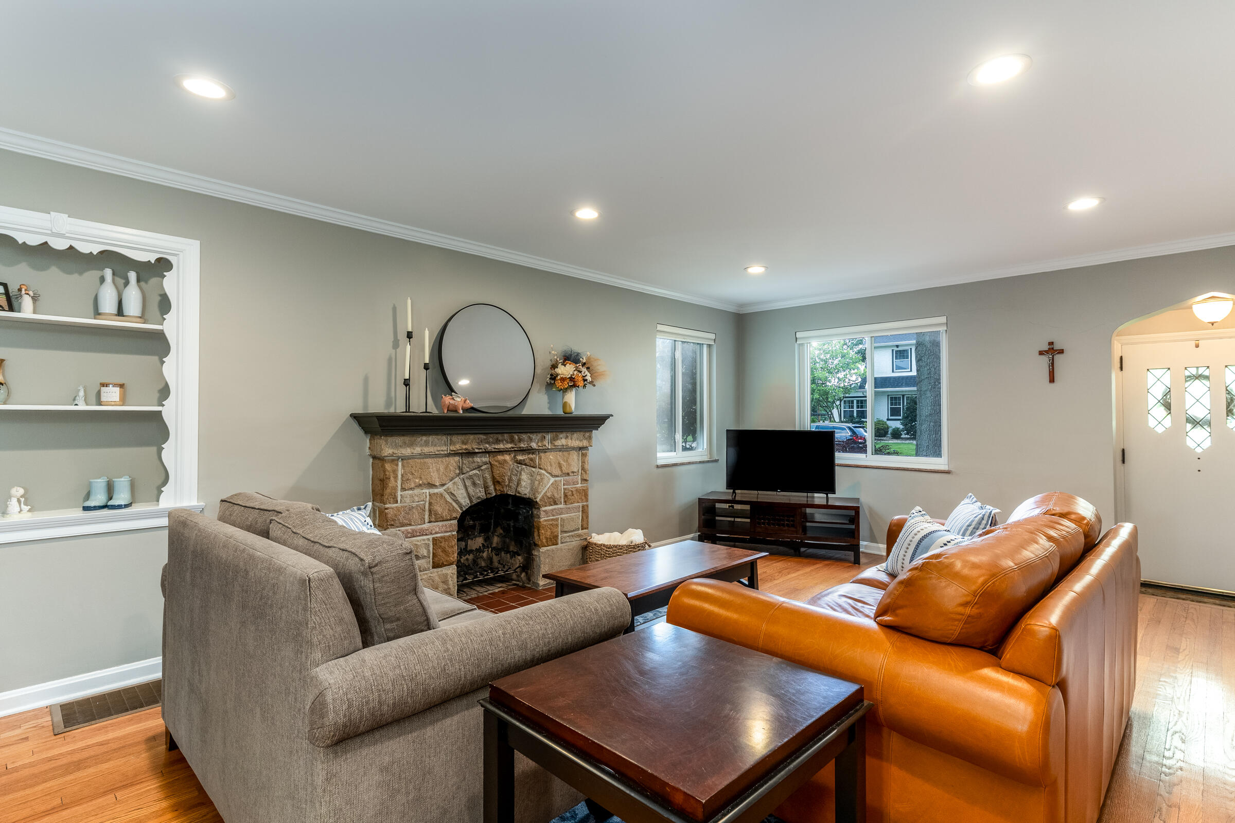 Residential in Lakeside Park 5