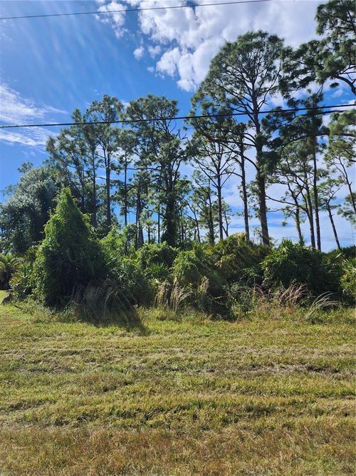 5598 David Blvd, Port Charlotte, FL, 33981-5022 | Card Image