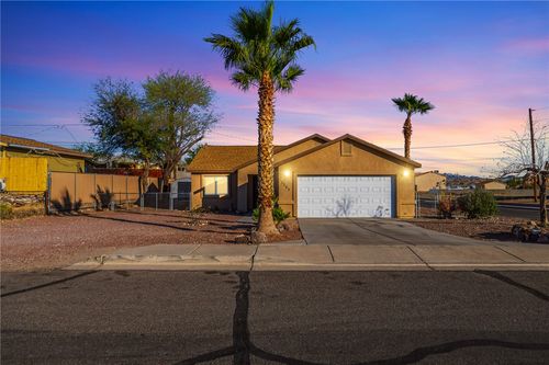 1365 Agate Ave, Bullhead City, AZ, 86442-5927 | Card Image