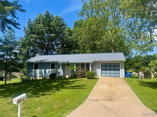503 Pike Ave, Warrenton, MO, 63383-2228 | Card Image