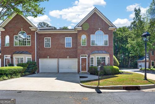 8000 Lexington Dr, Roswell, GA, 30075-5870 | Card Image