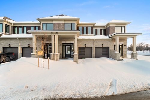 34 Hickey Lane, Lindsay, ON, K9V0T2 | Card Image