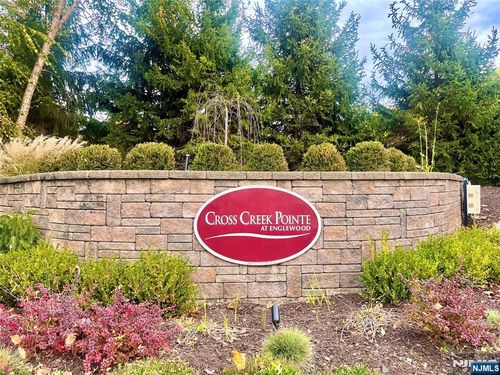 14 Regency Cir, Englewood, NJ, 07631-5045 | Card Image