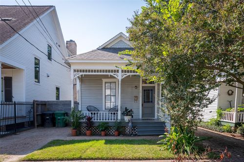 2011 Decatur St, Houston, TX, 77007-7638 | Card Image