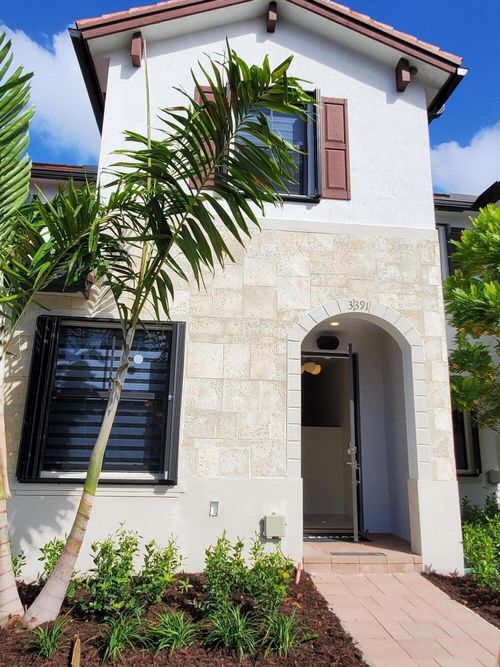 3391 W 106th Ter, Hialeah, FL, 33018-4621 | Card Image