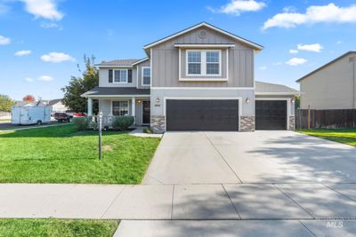 6624 E Harrington Dr, House other with 6 bedrooms, 3 bathrooms and 3 parking in Nampa ID | Image 1