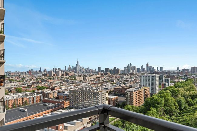 APT-1217 - 100 Manhattan Ave, Home with 2 bedrooms, 2 bathrooms and null parking in Union City NJ | Image 9