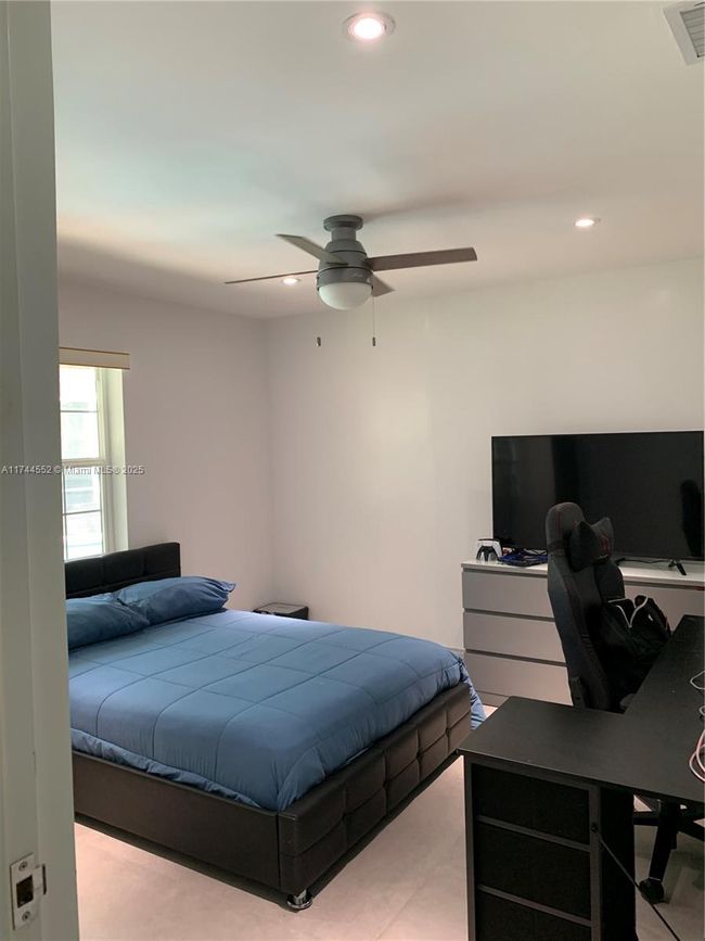 4851 Sw 106 Th Ave, House other with 3 bedrooms, 2 bathrooms and null parking in Davie FL | Image 44