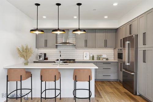 308-315 N Tracy Ave, Bozeman, MT, 59715-3983 | Card Image