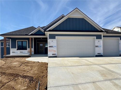 12770 Nw Larkspur Ln, Platte City, MO, 64079-4531 | Card Image