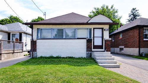 496 Highbury Ave N, London, ON, N5W4K4 | Card Image