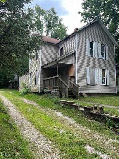 View of front of home featuring a front yard | Image 2