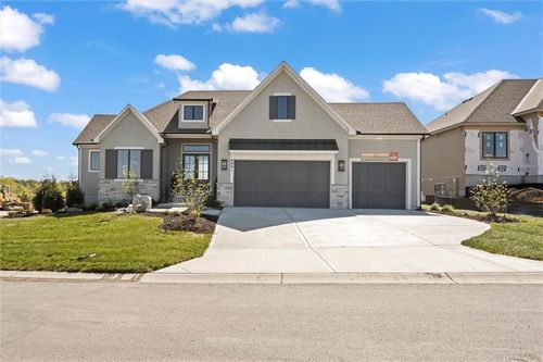 7942 Millridge St, Lenexa, KS, 66220 | Card Image
