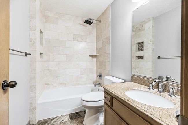 Main Level Full Bath | Image 13