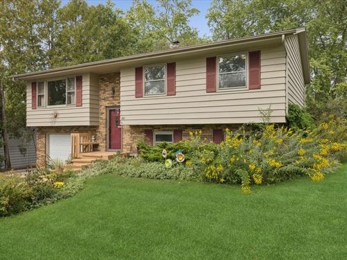 340 W Margaret Ter, Cary, IL, 60013-2160 | Card Image