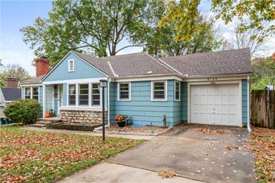 8744 Virginia Lane, House other with 2 bedrooms, 2 bathrooms and null parking in Kansas City MO | Image 3