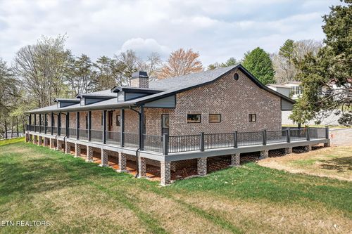 124 Virginia Ave, Livingston, TN, 38570-1332 | Card Image