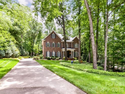 11615 Hidden Forest Ln, Davidson, NC, 28036-8549 | Card Image