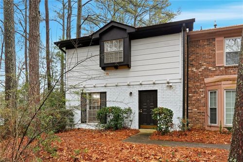 754 Garden View Dr, Stone Mountain, GA, 30083-3585 | Card Image