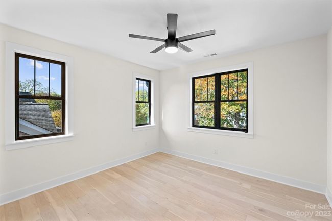 Secondary Bedroom | Image 23