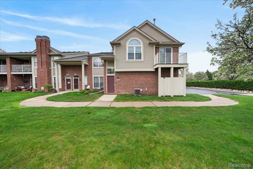 15235 Cornell Dr, Clinton Township, MI, 48038-1094 | Card Image
