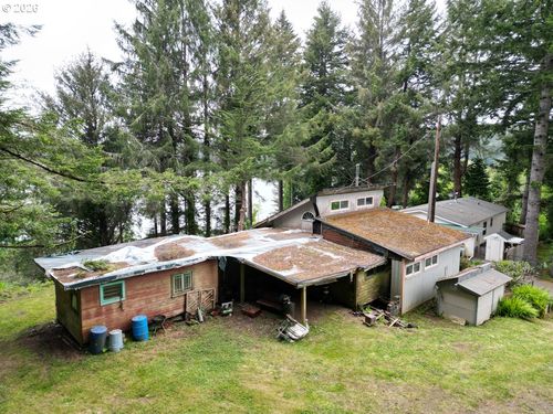 83027 Siltcoos Station Rd, Westlake, OR, 97493 | Card Image