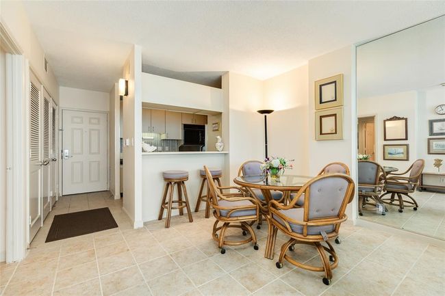 UNIT-1103 - 1401 E Beach Dr, Condo with 2 bedrooms, 2 bathrooms and null parking in Galveston TX | Image 10