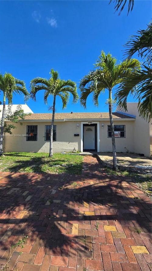 2705 Nw 204th Ln, Miami Gardens, FL, 33056-2131 | Card Image