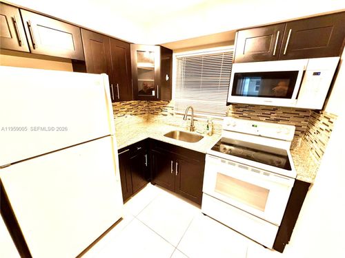3-1859 Wiley St, Hollywood, FL, 33020-6363 | Card Image