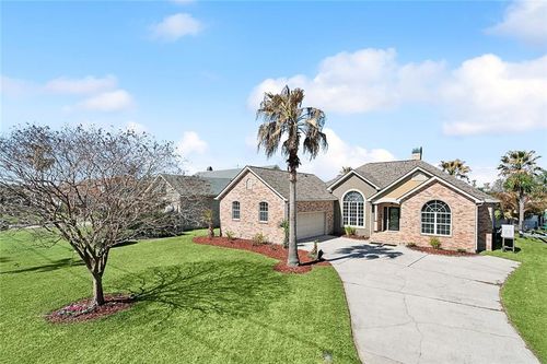 1042 Mariners Cove Blvd, Slidell, LA, 70458-5770 | Card Image