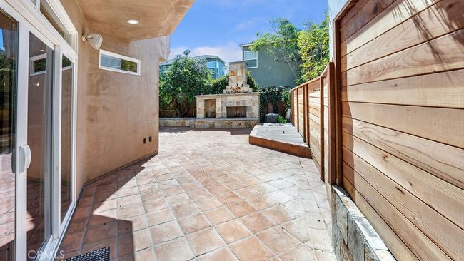 620 13 Th St, House other with 5 bedrooms, 3 bathrooms and 4 parking in Manhattan Beach CA | Image 26