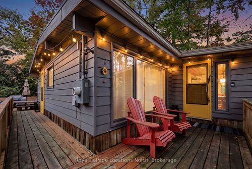 109 Park Rd, Tiny, ON, L0L1P1 | Card Image