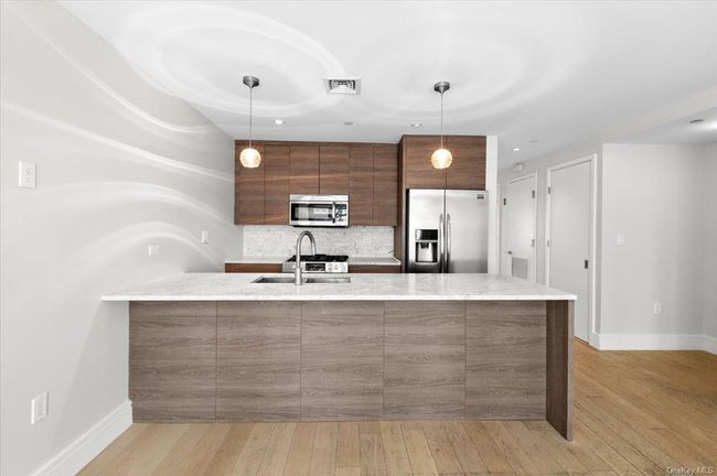 156 Beach 5 Th St, Home with 0 bedrooms, 1 bathrooms and null parking in Far Rockaway NY | Image 17