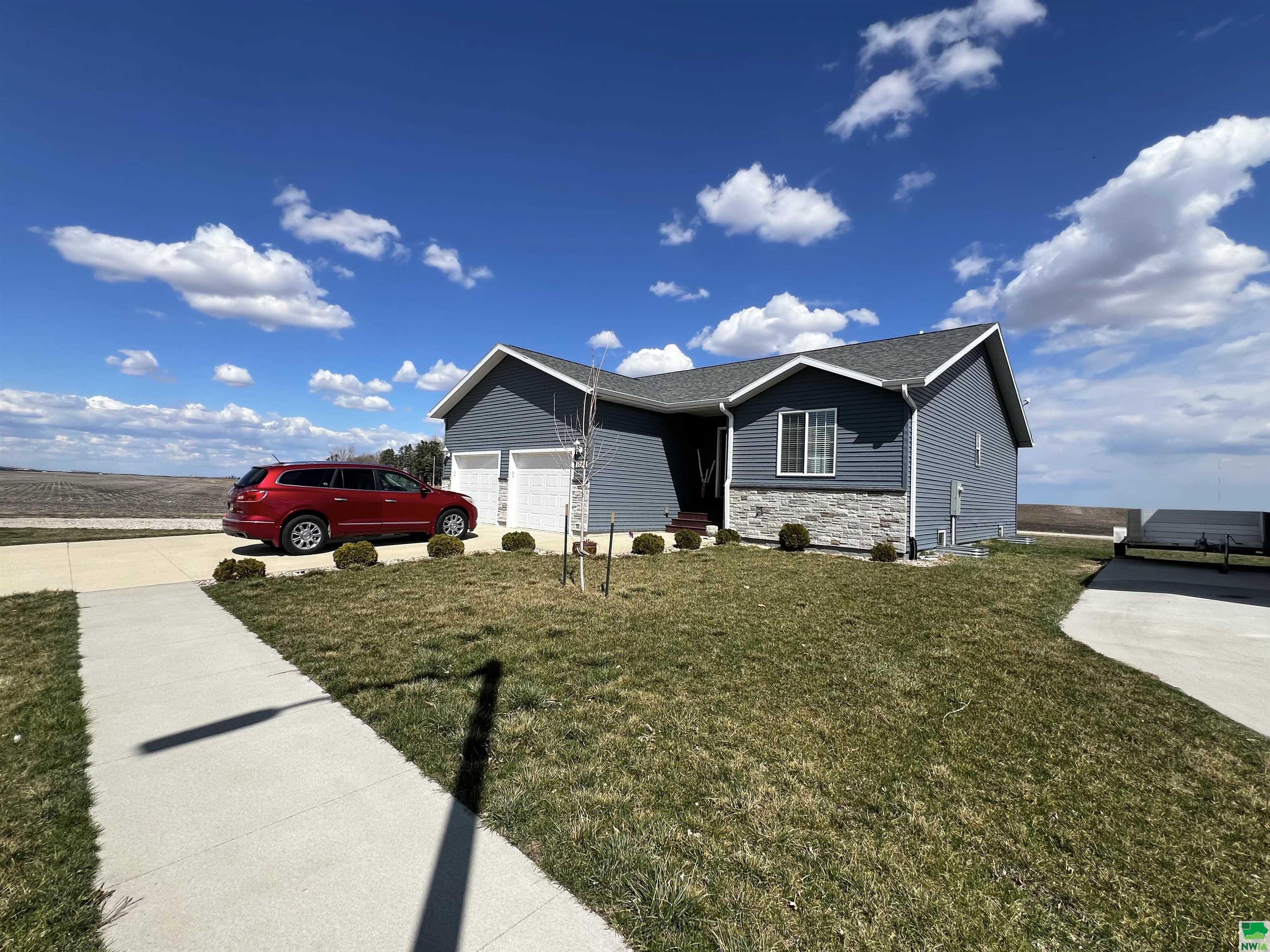Evergreen Ave, Storm Lake, IA 50588