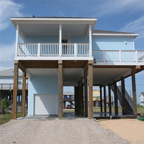 13214 Buccaneer Pkwy, Freeport, TX, 77541-9260 | Card Image