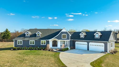 10914 Doves Pt, Brighton, MI, 48114-9701 | Card Image